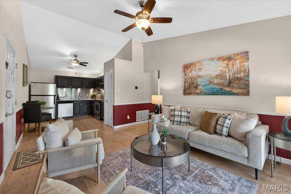 Creve Coeur Crossing Condo - Residential