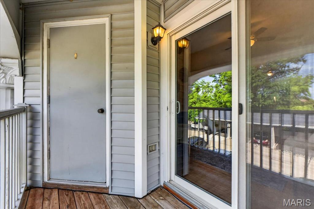 Creve Coeur Crossing Condo - Residential