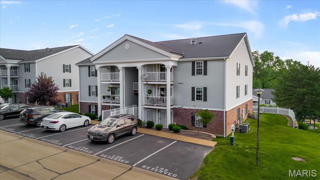 Creve Coeur Crossing Condo - Residential