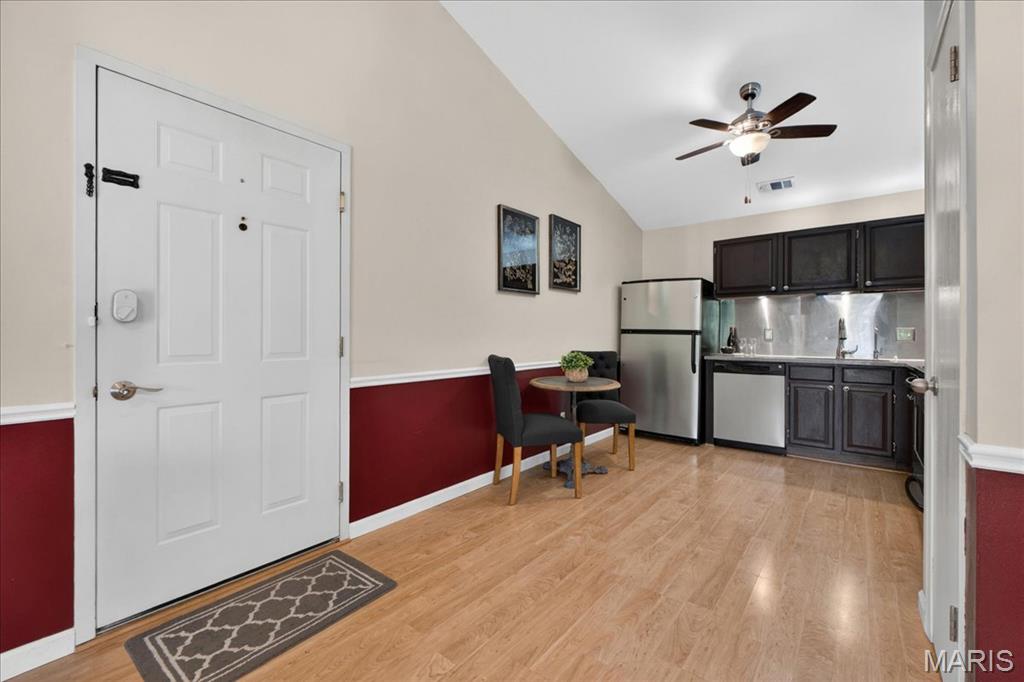 Creve Coeur Crossing Condo - Residential