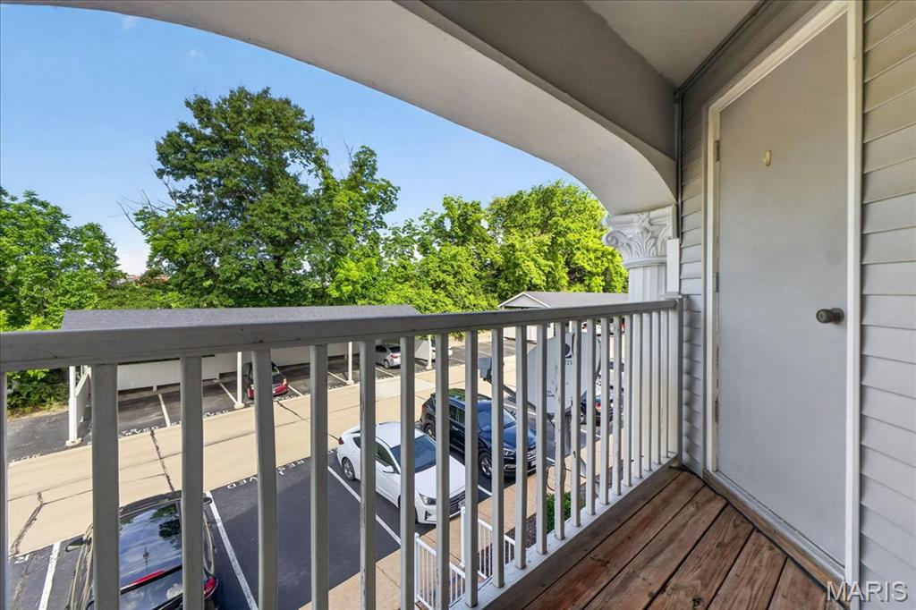 Creve Coeur Crossing Condo - Residential