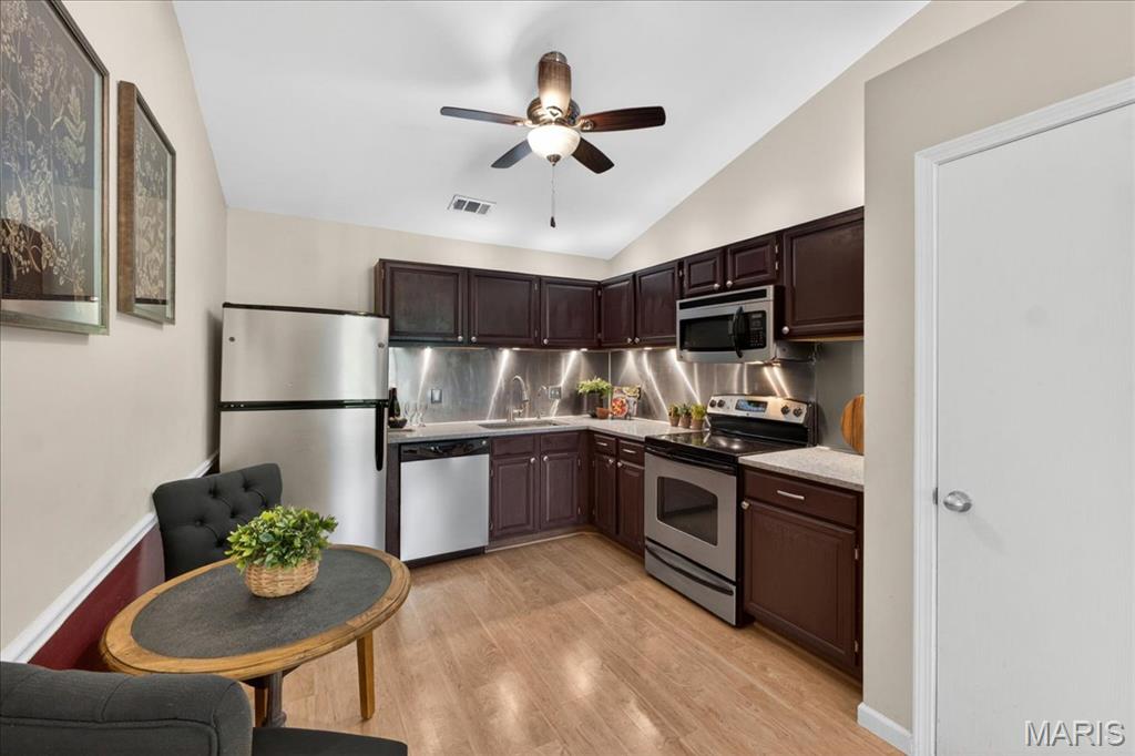 Creve Coeur Crossing Condo - Residential