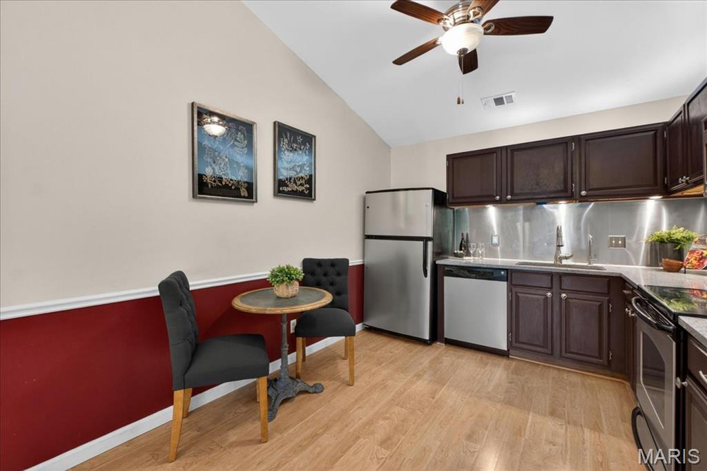 Creve Coeur Crossing Condo - Residential