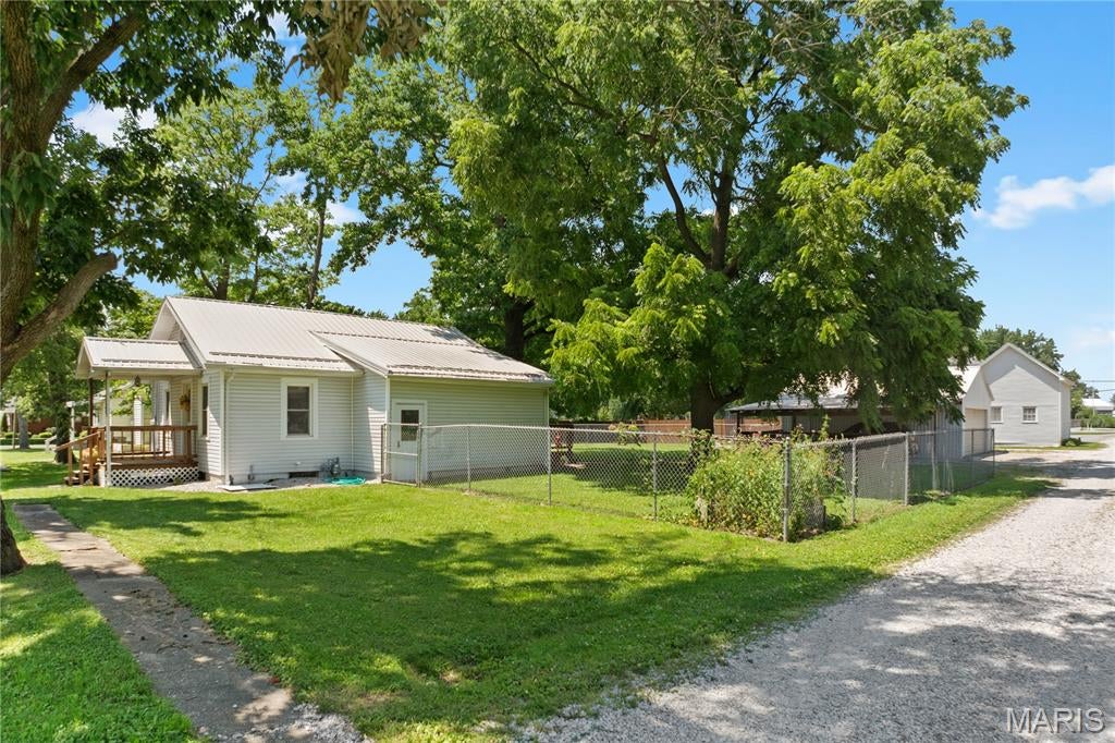 Not in a subdivision - Residential