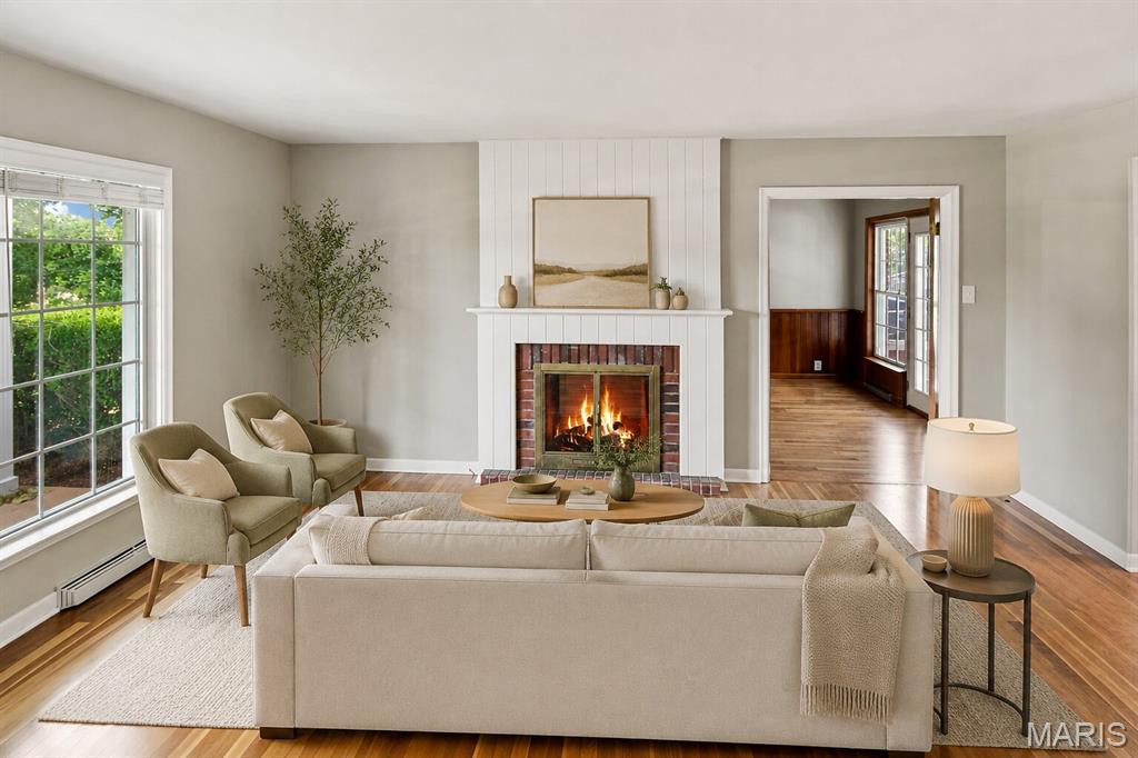 Williamsburg 01 - Residential Lease