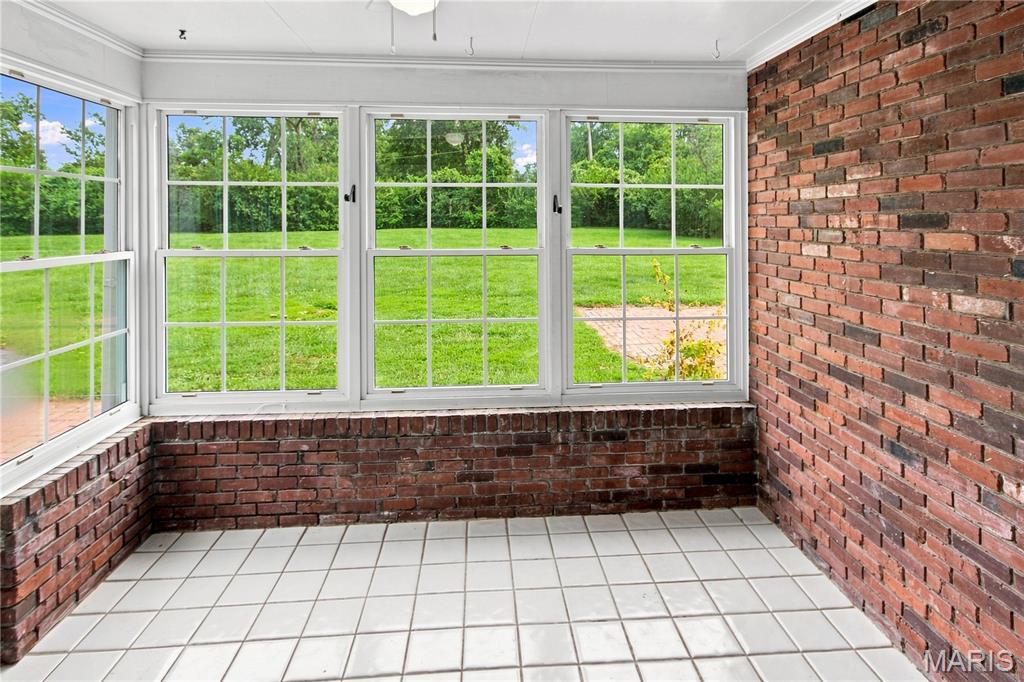 Williamsburg 01 - Residential Lease