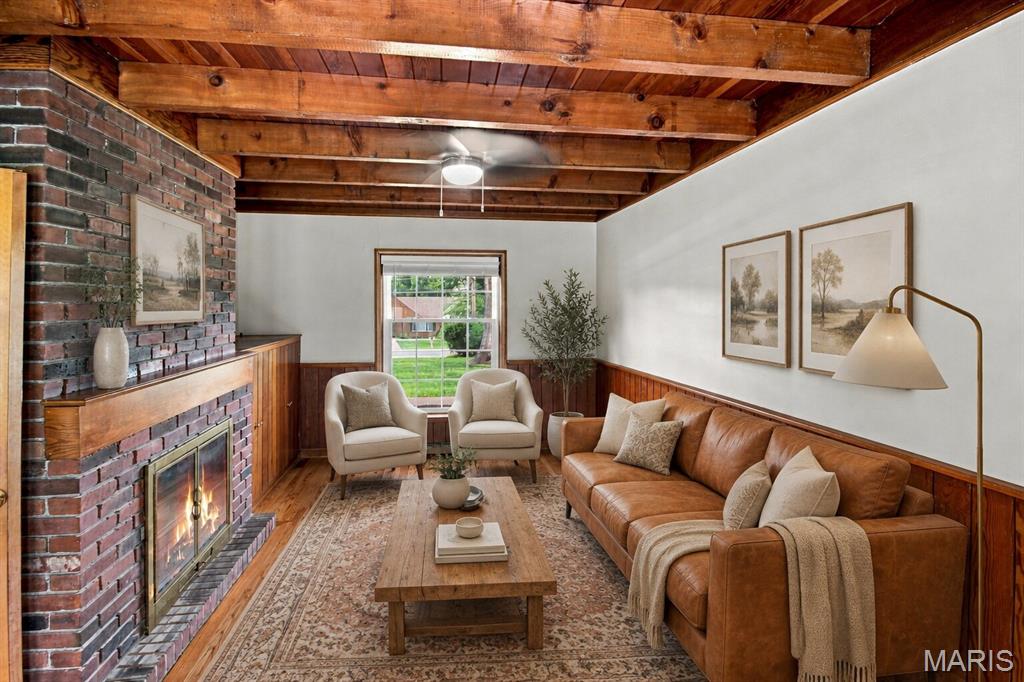 Williamsburg 01 - Residential Lease