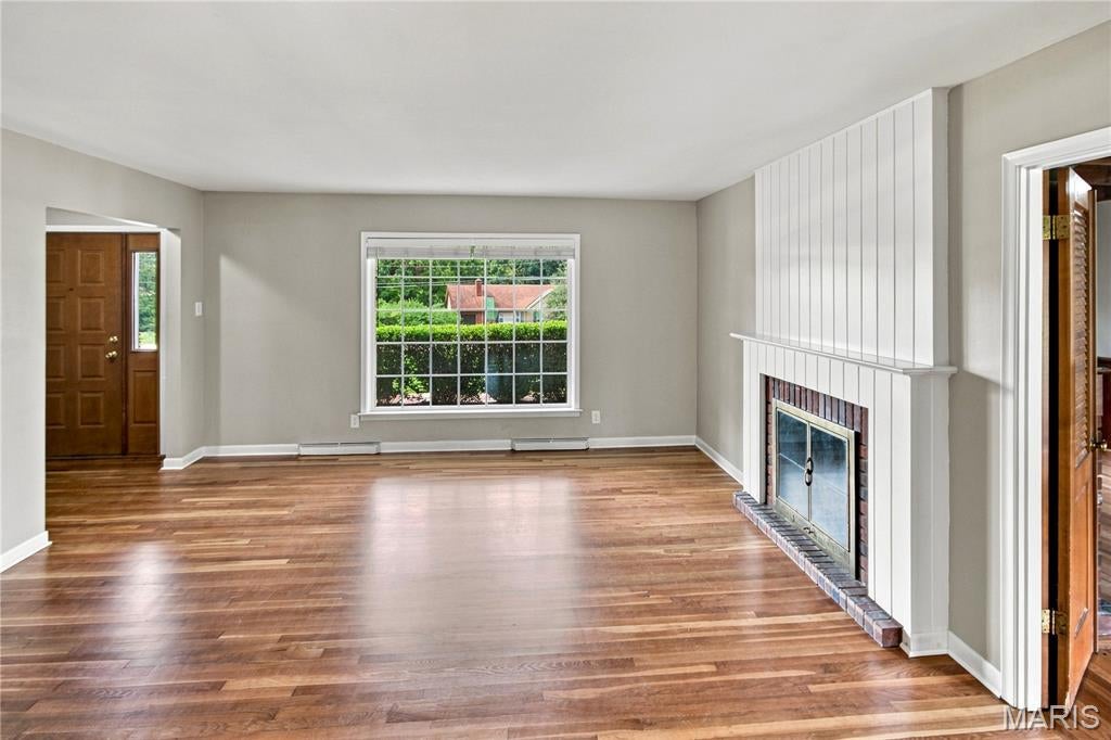 Williamsburg 01 - Residential Lease