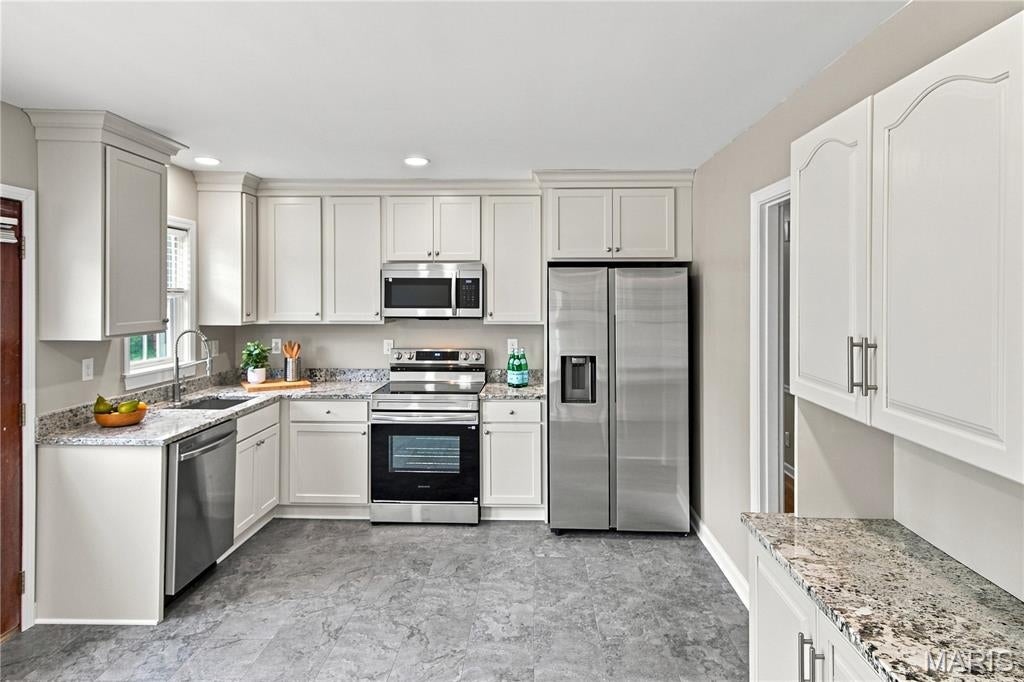Williamsburg 01 - Residential Lease