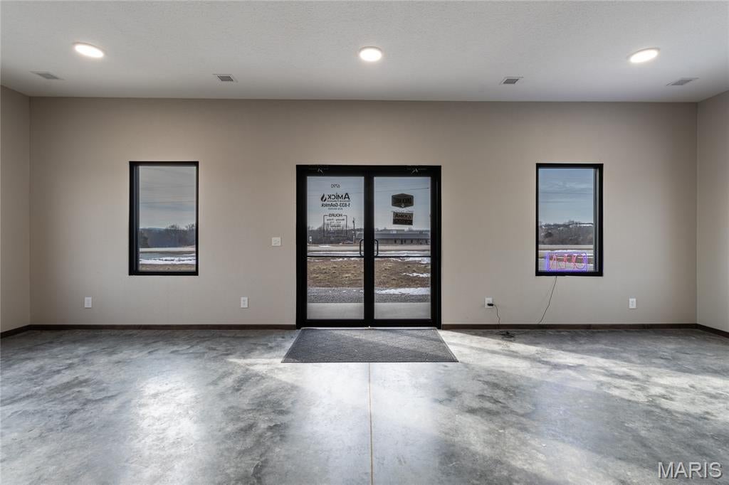 N/A - Commercial Sale