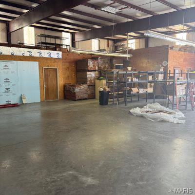 n/a - Commercial Sale