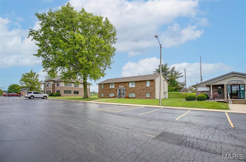Dadrian Medical Park - Commercial Sale
