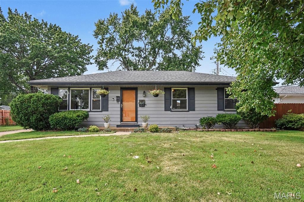 Welcome to 4104 Healy Court, a well-maintained three-bedroom South City ranch with an open floor plan and hardwood floors throughout. The kitchen features custom cabinetry, tile backsplash, generous counter space, a new dishwasher, and a new garbage disposal. Additional updates include a heating and cooling system that is approximately four years old and a roof replaced in 2019.

The full basement provides ample storage and the opportunity for additional finished space. Outside, the home offers spacious front and back yards, a long driveway leading to the detached one-car garage, and a covered patio overlooking the fully fenced backyard. Conveniently located near shopping, dining, parks, and Highway 55, this inviting home is ready to welcome its next owner!

Ask me about how you can get $2500 closing cost credit on this house!