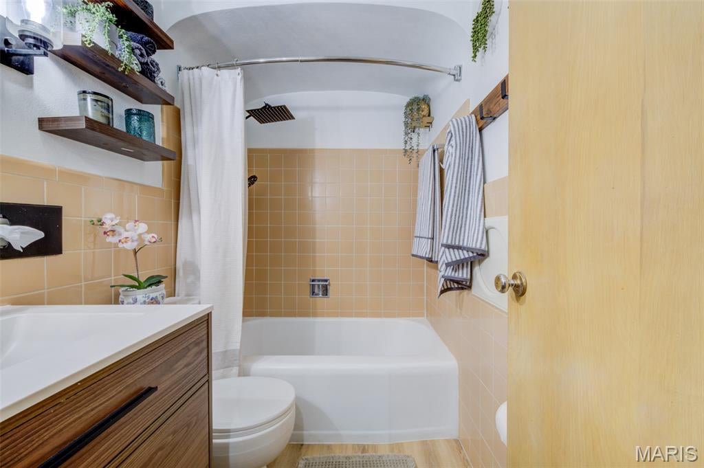 Rose Ann - Residential