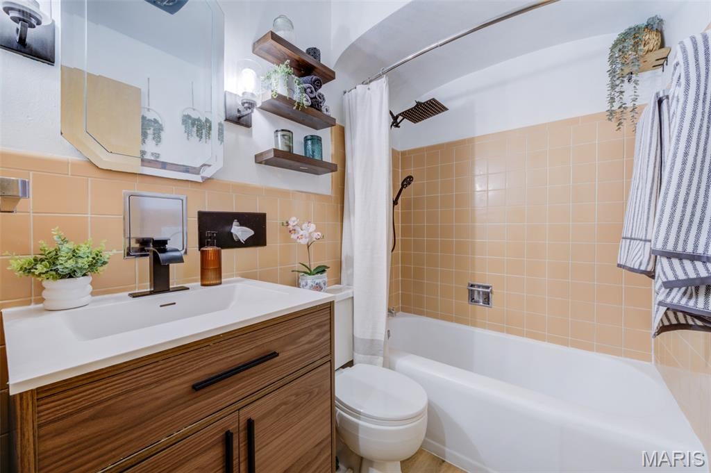 Rose Ann - Residential