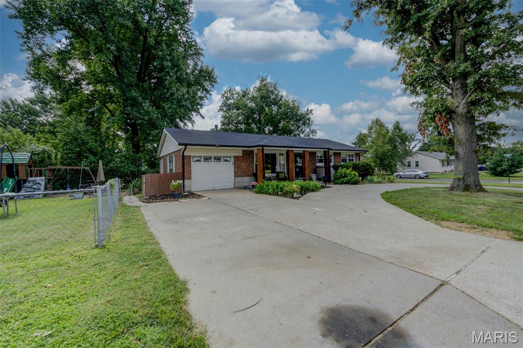 Rose Ann - Residential