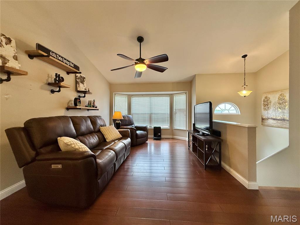 Twin Pines - Residential