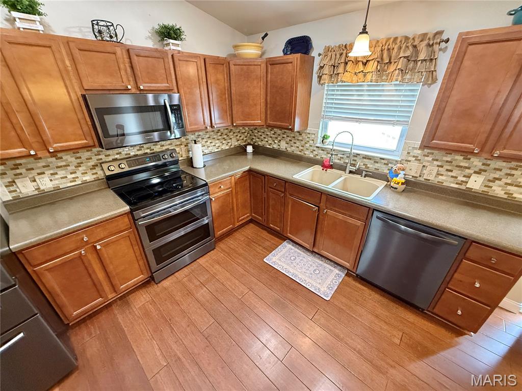 Twin Pines - Residential
