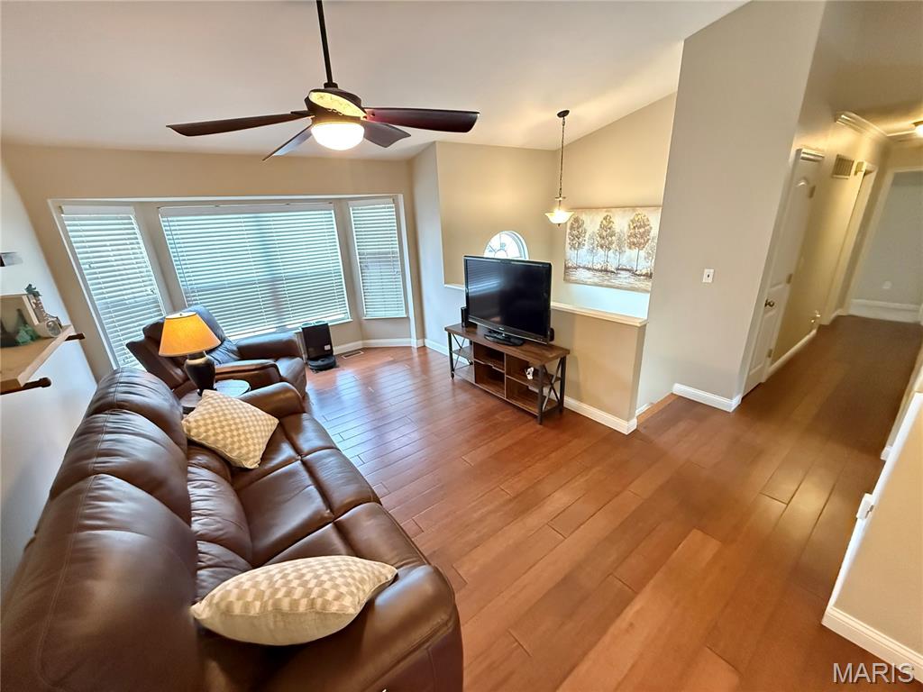 Twin Pines - Residential