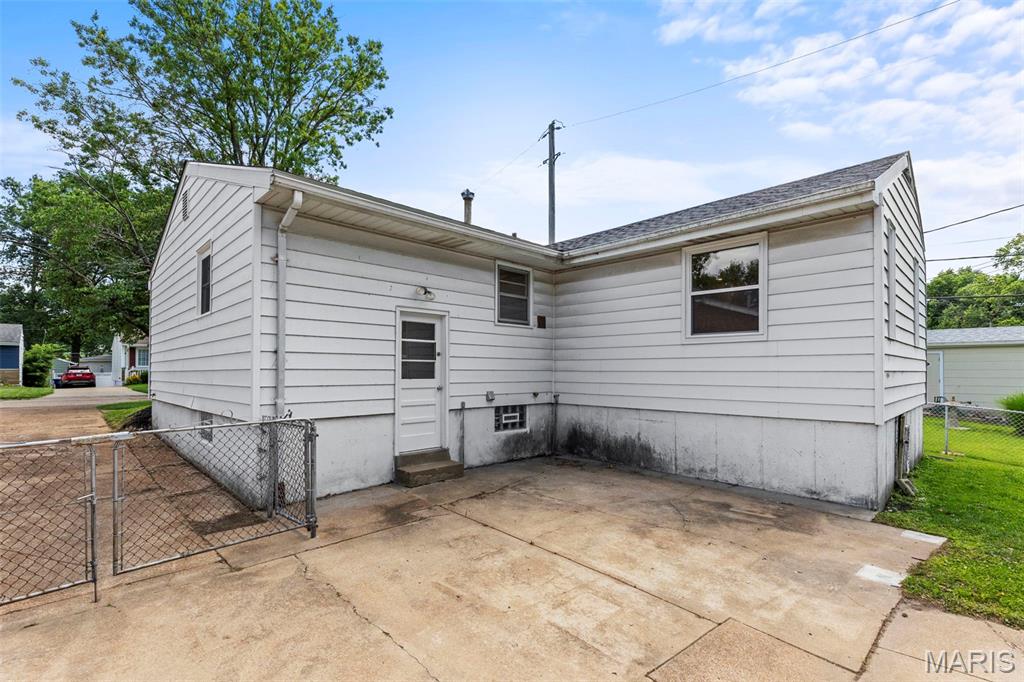 Carondelet Gardens Add 06 - Residential