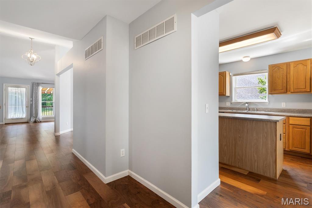 Country Bluff Villas - Residential