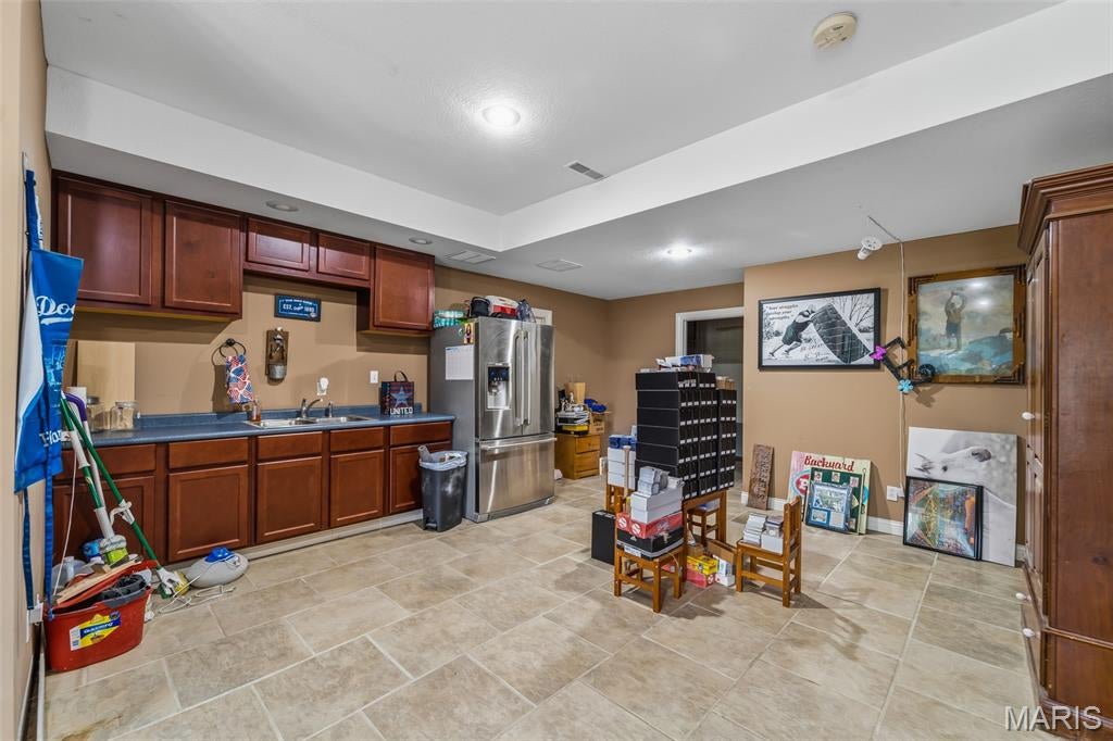 J&J Estate - Residential