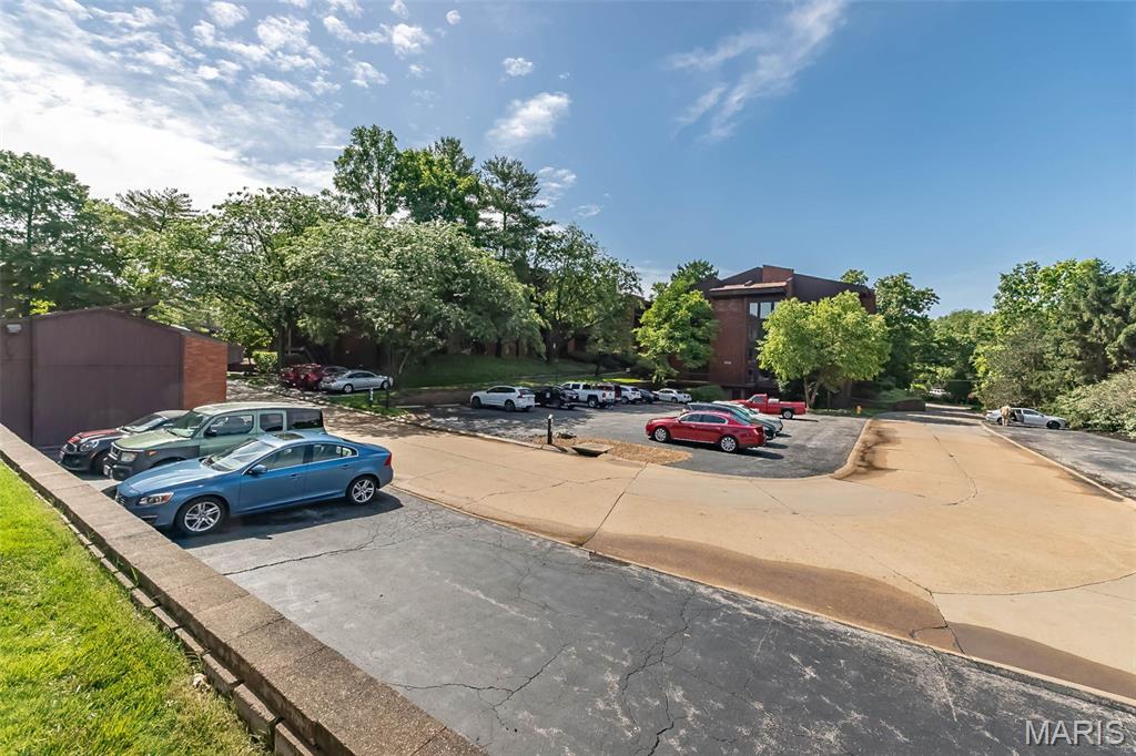 Coeur De Royale Condo Ph 4 Bldg - Residential