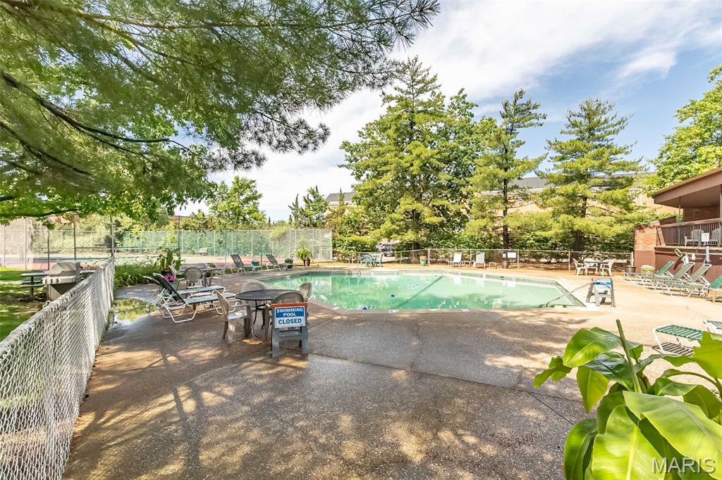 Coeur De Royale Condo Ph 4 Bldg - Residential