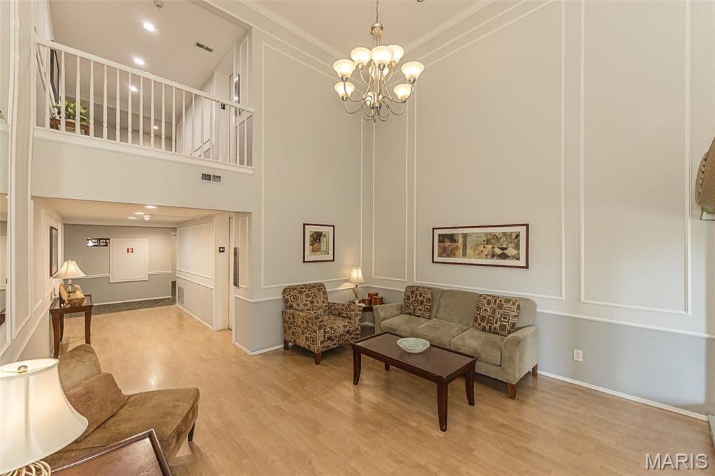 Coeur De Royale Condo Ph 4 Bldg - Residential