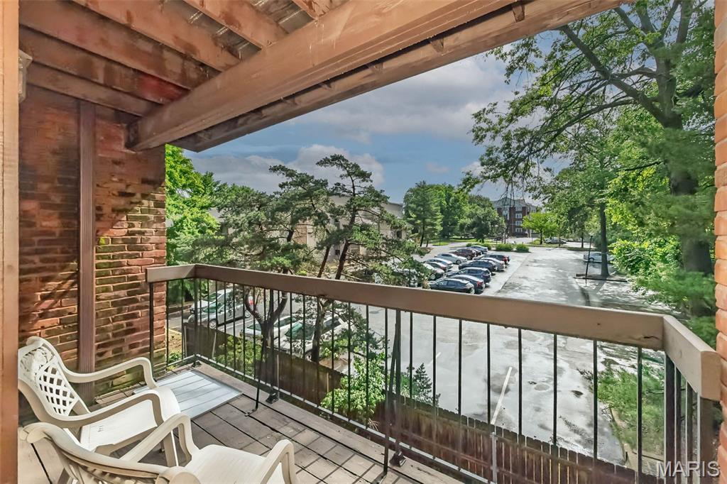 Coeur De Royale Condo Ph 4 Bldg - Residential