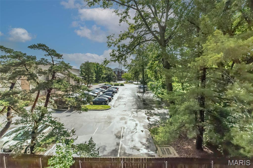 Coeur De Royale Condo Ph 4 Bldg - Residential