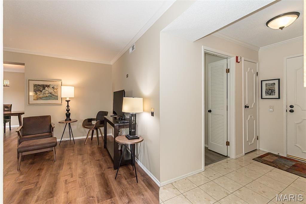 Coeur De Royale Condo Ph 4 Bldg - Residential