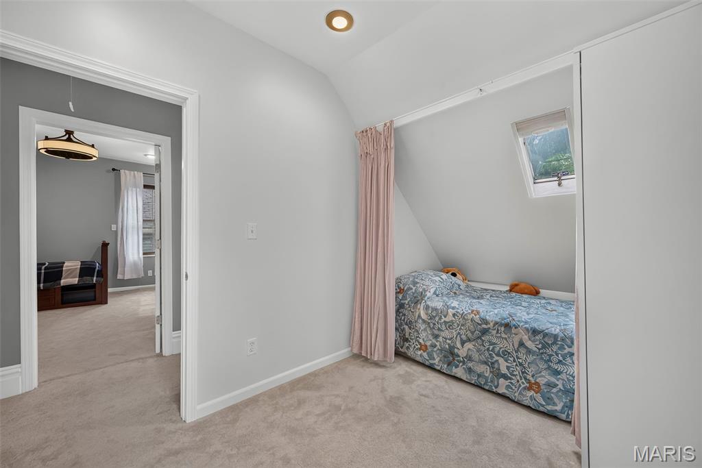 Tuxedo Park - Residential