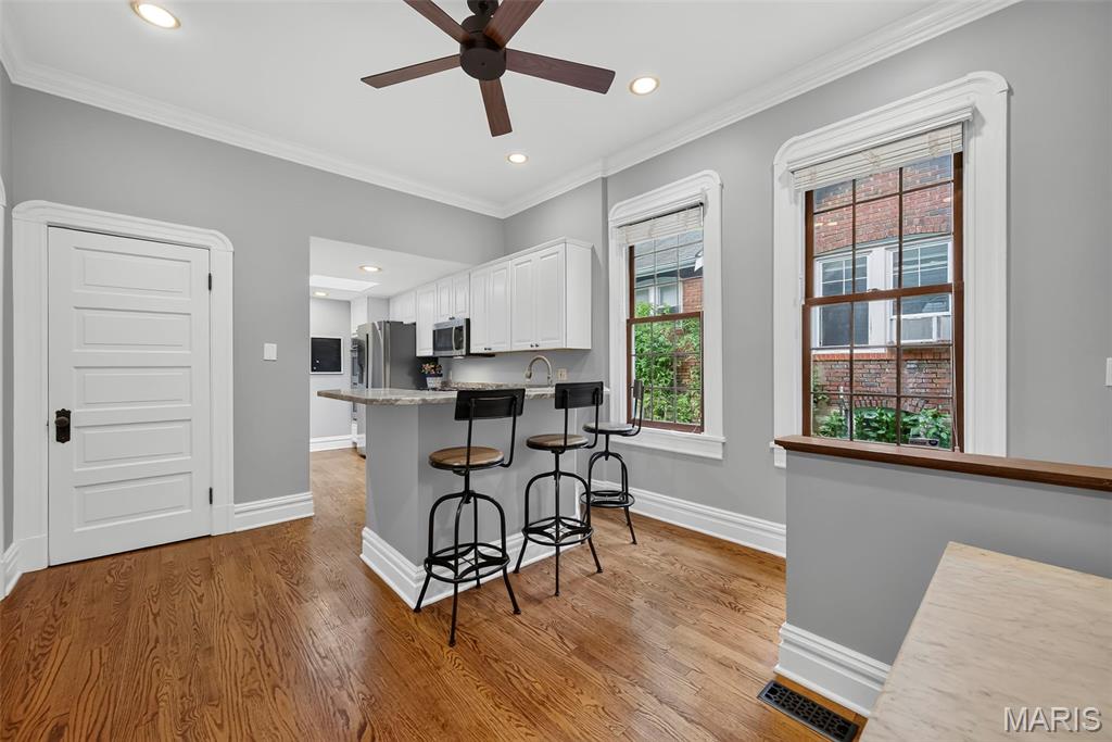 Tuxedo Park - Residential