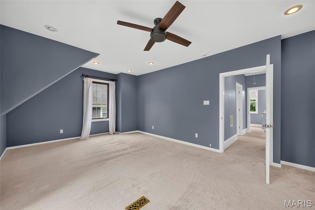 Tuxedo Park - Residential