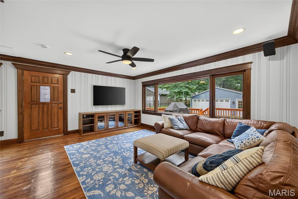 Tuxedo Park - Residential
