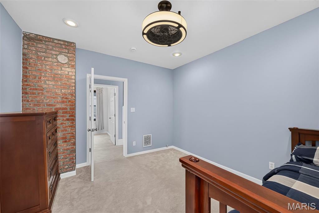 Tuxedo Park - Residential