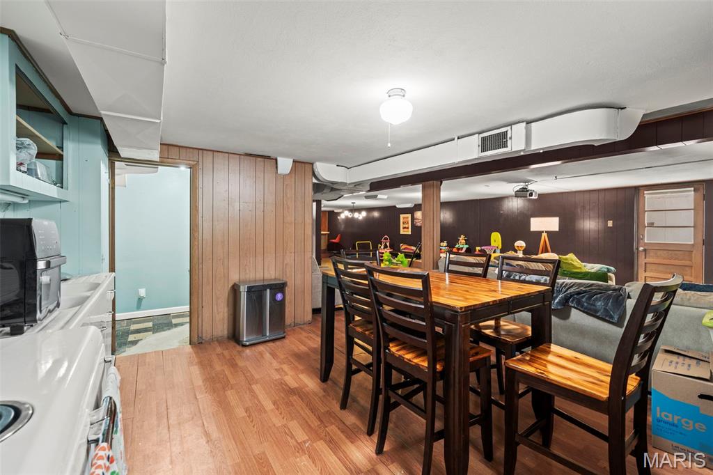 Laclede Meadows - Residential