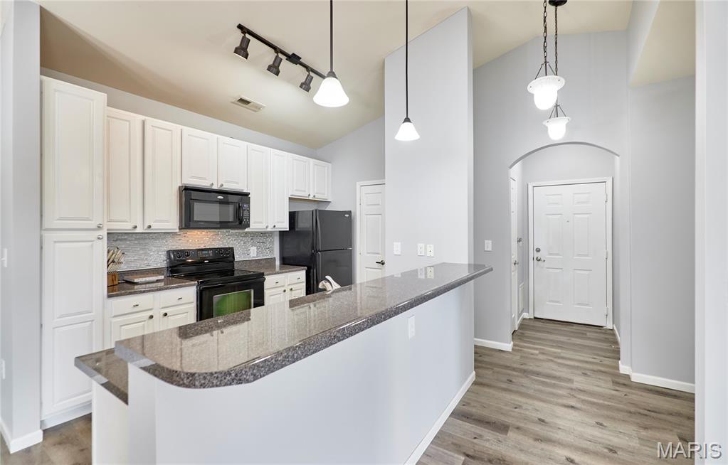 Bridgewater Cove A Condo 6th - Residential