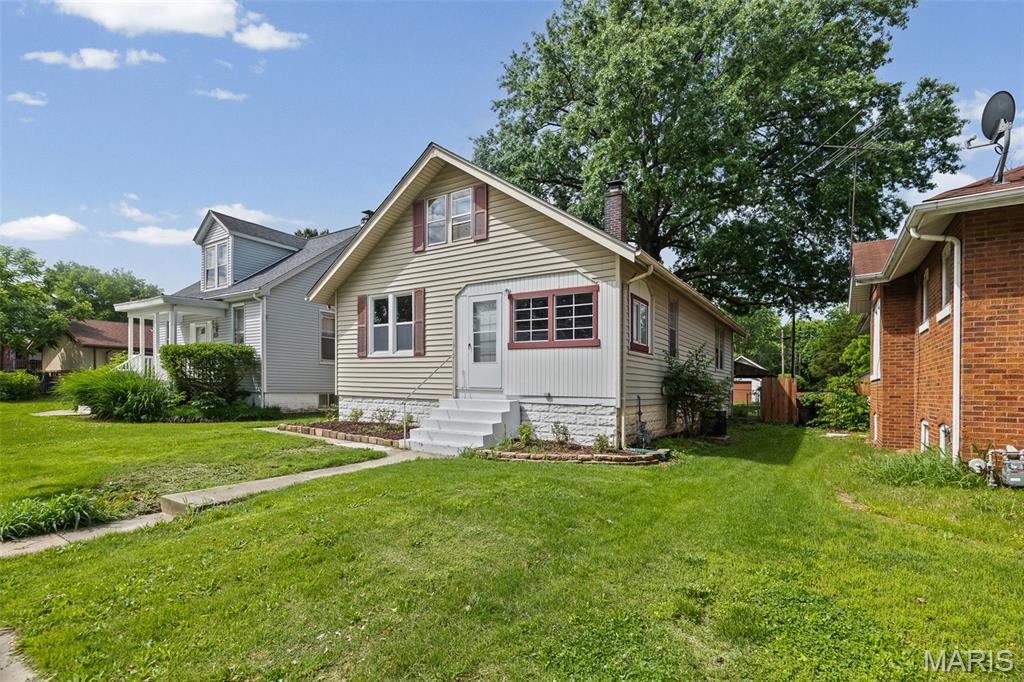 Twelve Oaks - Residential