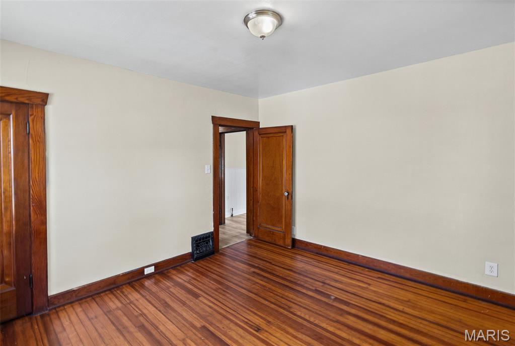 Twelve Oaks - Residential