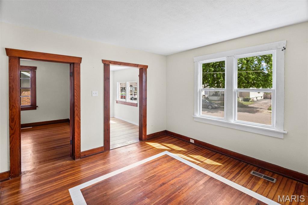 Twelve Oaks - Residential