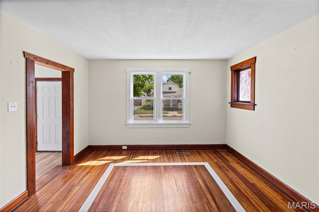 Twelve Oaks - Residential
