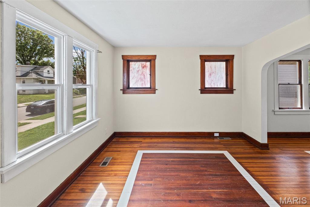 Twelve Oaks - Residential
