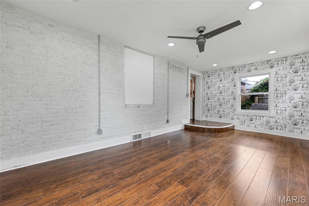 Ivanhoe Place Add - Residential