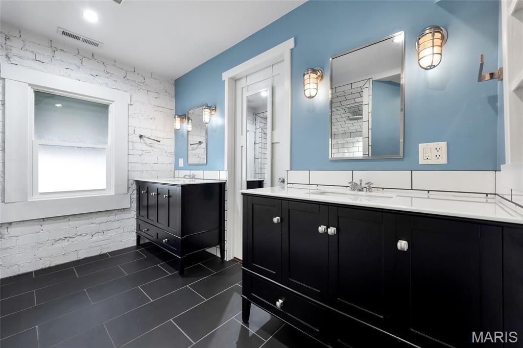 Ivanhoe Place Add - Residential