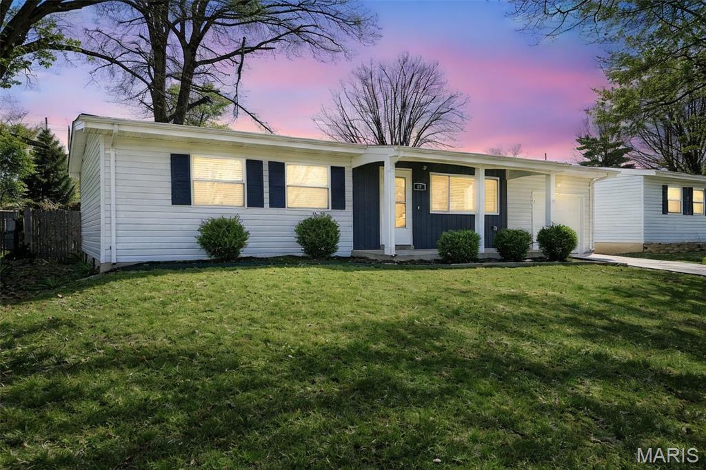 Welcome Home! Charming 3 bedrooms and 2 bathrooms, Hardwood floors thru out with nice kitchen! A full basement creating additional space for recreational or extra rooms. With approx. 1326 sq. ft. living space! Spacious 1-car garage and possible work/storage area. With  beautiful patio and porch included! Fenced backyard that can be personalised to your liking to make a space for your relaxation after a hard day's work! This property is waiting for you!