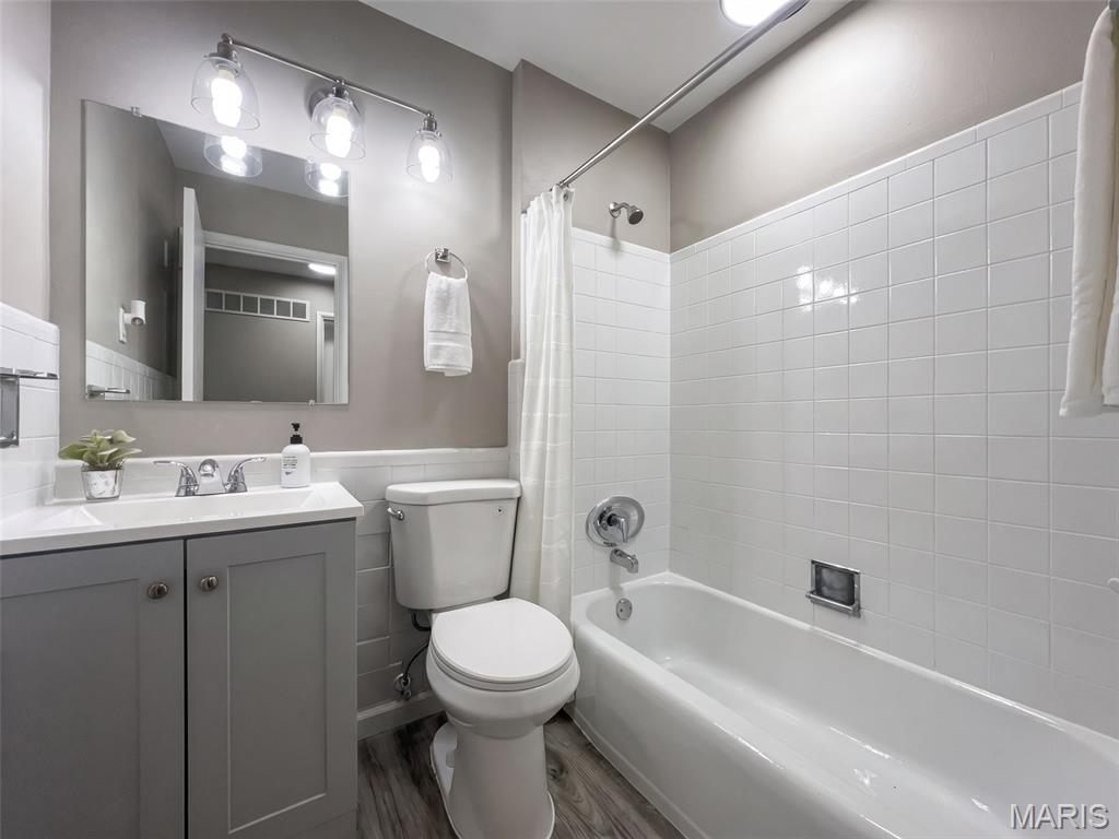 Paddock Hills 14 - Residential