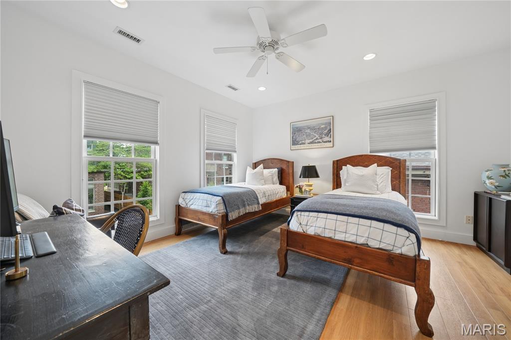 Kingsbury Terrace Add - Residential