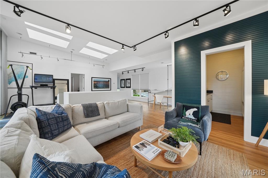 Kingsbury Terrace Add - Residential